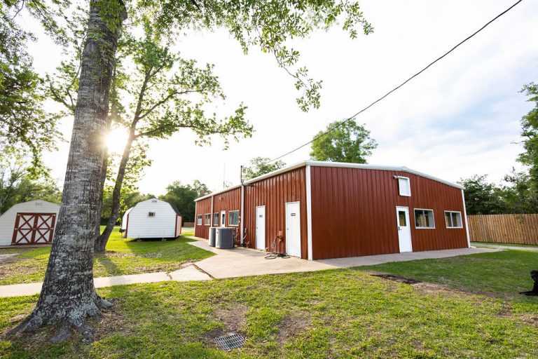 Rec building at Vinton RV Park
